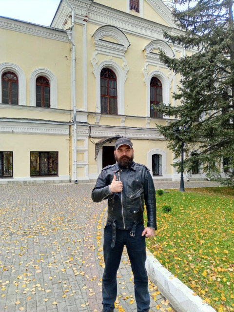 Станислав, Москва, 41 год, 3 ребенка, 1 фото. Он ищет её: женщину для любви и серьезных отношений, брака и создания семьи.  Анкета 894670. 