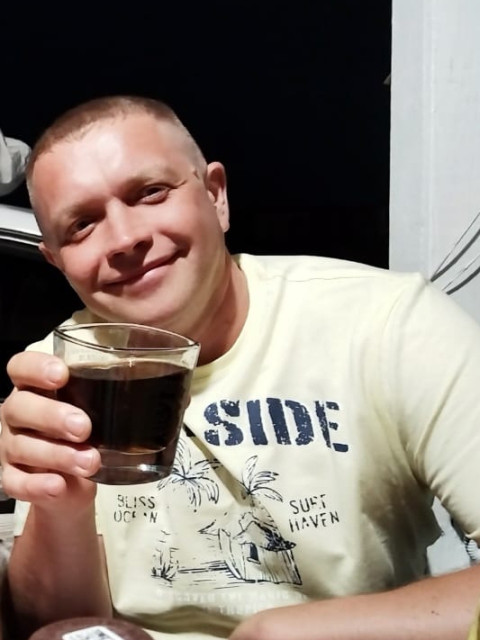 Артем, Москва, 44 года. Познакомлюсь с женщиной для любви и серьезных отношений, брака и создания семьи.  Анкета 894868. 