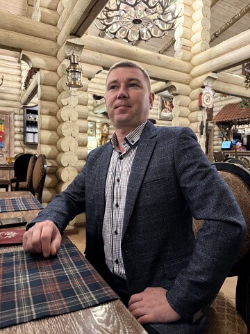 Артём, Россия, Белая Калитва, 37 лет. Ищу: Обычную, для создания семьи  Анкета 895167. 