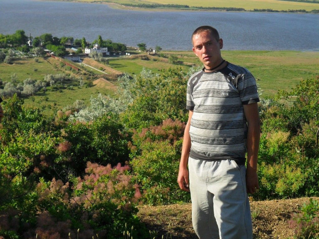 Дима, Джанкой, 39 лет. Познакомлюсь с женщиной для любви и серьезных отношений.  Анкета 895594. 