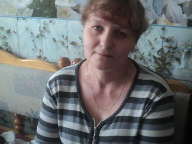 Елена, Россия, Тюмень, 54 года, 3 ребенка. Ищу: Сначала для общения, а там время покажет. Чтобы был не жадный и любил детей и животных, а также работящий,...  Анкета 895812. 