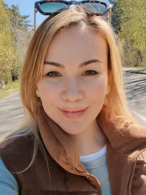 Лилия, Набережные Челны, 41 год. Она ищет его: мужчину для любви и серьезных отношений.  Анкета 896050. 