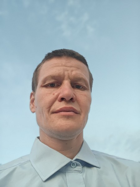 Леонид Гуляев, Россия, Нижний Новгород, 46 лет. Интернет интересно, но только реальное общение позволяет познакомиться