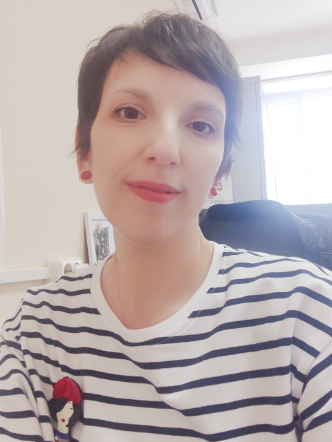 Татьяна, Россия, Москва, 47 лет. Ищу: Умного, доброго, надежного, с чувством юмора. Всё очень традиционно).  Анкета 896898. 