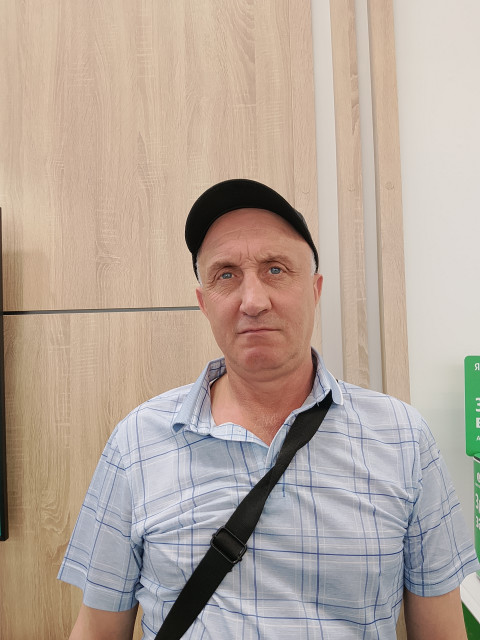 Александр, Москва, 56 лет. Познакомлюсь с женщиной для дружбы и общения.  Анкета 897105. 