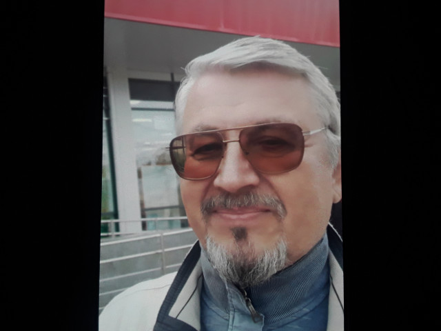 Амед, Москва, м. Савёловская, 76 лет. Ищу: Мудрую, неотразимую, скучающую в одиночестве, понимающую шутки и доброе к ней отношение. Ценющую дружбу,...  Анкета 897125. 