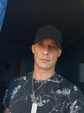 Роман Сарайкин, , 37 лет. Ищу: Симпотичная, добрая, верная итд
Для серьёзных отношений  Анкета 897167. 