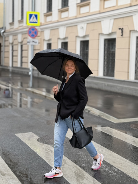 Allegra, Россия, Москва, 44 года, 1 ребенок. Ищу: Ровесника, имеющего детей. Без тату и компьютерно-игровых хобби.  Анкета 897941. 