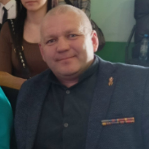 Андрей Гусев, Бийск, 45 лет, 1 ребенок, 1 фото. Ищу: Серьёзные отношения, хозяйку сердца и дома  Анкета 898132. 