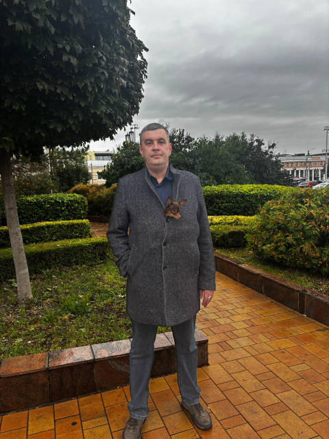 Артем Ушаков, Новосибирск, 44 года, 1 ребенок, 1 фото. Ищу: Для начало общение, а дальше если все получится то Вместе решим  Анкета 898607. 