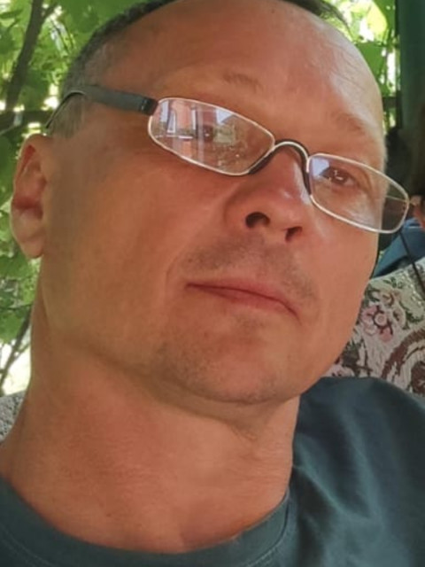 Владимир, Россия, Абинск, 46 лет. Ищу, жизнерадостную стройную женщину до 70 кг. Рост до 170. С водительскими правами не пьющую алкоголь....  Анкета 898626. 