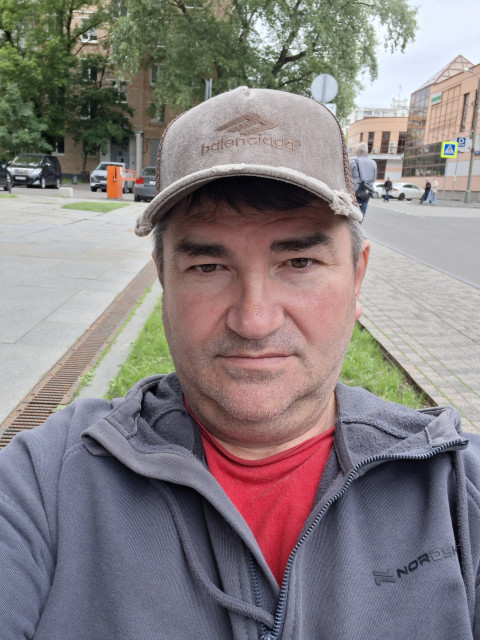 Сергей, Россия, Саратов, 50 лет, 2 ребенка. Познакомлюсь с женщиной для любви и серьезных отношений, брака и создания семьи. 
Остальное по телефону...  Анкета 898652. 