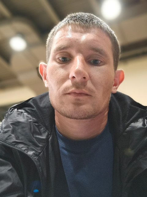 Вячеслав, Россия, Димитровград, 35 лет, 2 ребенка. Он ищет её: женщину для любви и серьезных отношений, брака и создания семьи, воспитания детей, дружбы и общения.  Анкета 899180. 