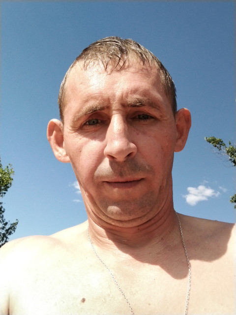Алексей, Луганск, 42 года. Познакомлюсь с женщиной для любви и серьезных отношений.  Анкета 899334. 