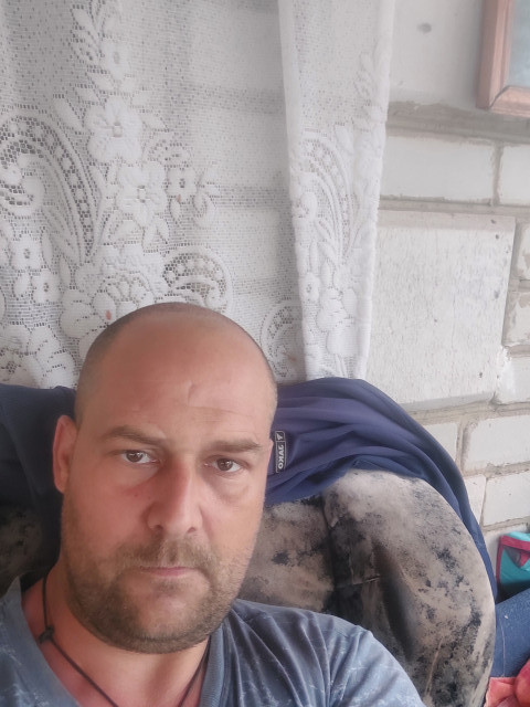 Андрей, Саратов, 41 год. Познакомлюсь с женщиной для любви и серьезных отношений, брака и создания семьи, дружбы и общения.  Анкета 899488. 