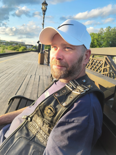 Владимир Артёменко, Санкт-Петербург, м. Комендантский проспект, 45 лет, 1 ребенок. Познакомлюсь для серьезных отношений.