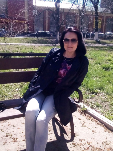 Светлана, Россия, Саратов, 65 лет, 2 ребенка. Она ищет его: мужчину для дружбы и общения.  Анкета 901230. 
