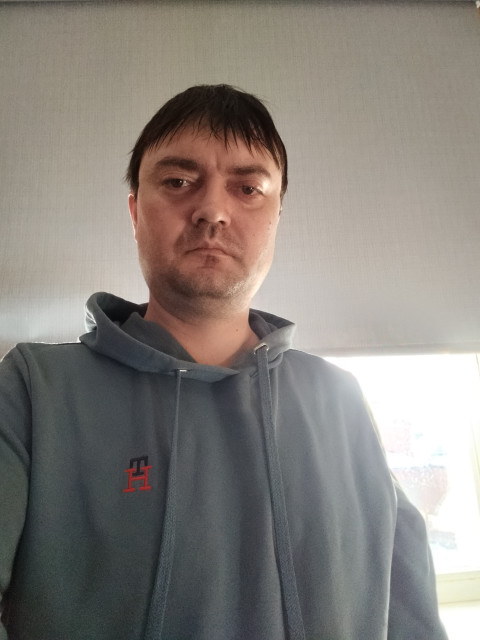 Илья Долгих, Россия, Новосибирск, 35 лет. Ищу: Ищю ответственную, понимающую, надежную, умеющюю дать совет и поддержать, высказывающюю свое мнение,...  Анкета 901238. 