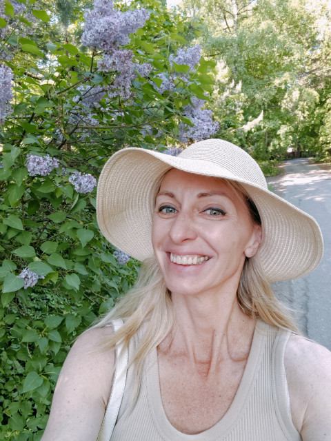 Елена, Россия, Пушкино, 46 лет, 1 ребенок. Познакомлюсь с мужчиной для любви и серьезных отношений, брака и создания семьи, воспитания детей.  Анкета 901676. 