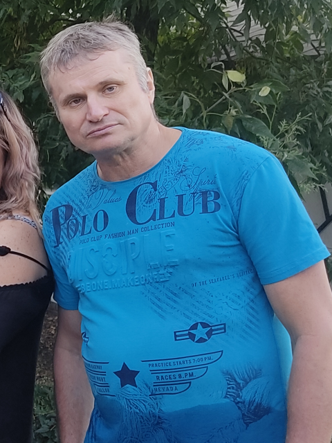 Геннадий, Россия, Макеевка, 55 лет, 1 ребенок. Познакомлюсь с женщиной для любви и серьезных отношений, дружбы и общения.  Анкета 902336. 