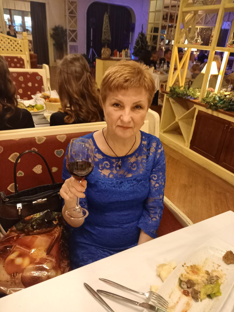 Ольга, Нижний Новгород, 65 лет, 1 ребенок. Познакомлюсь с мужчиной для любви и серьезных отношений, гостевого брака.  Анкета 902362. 