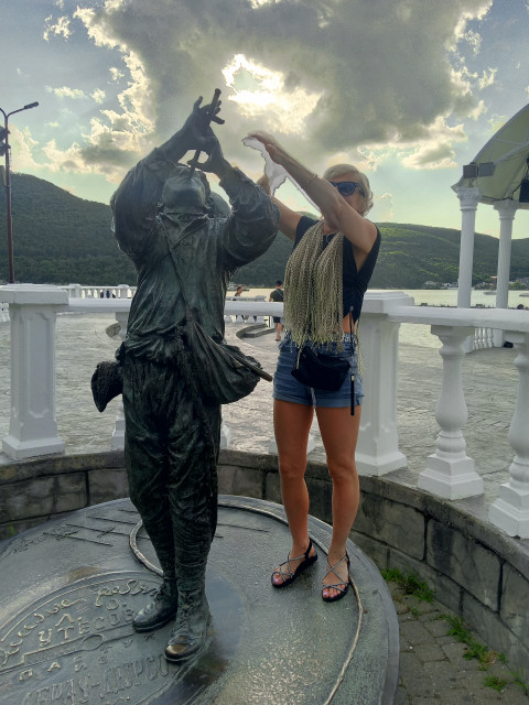 L S, Украина, Алчевск. Фото на сайте ГдеПапа.Ру