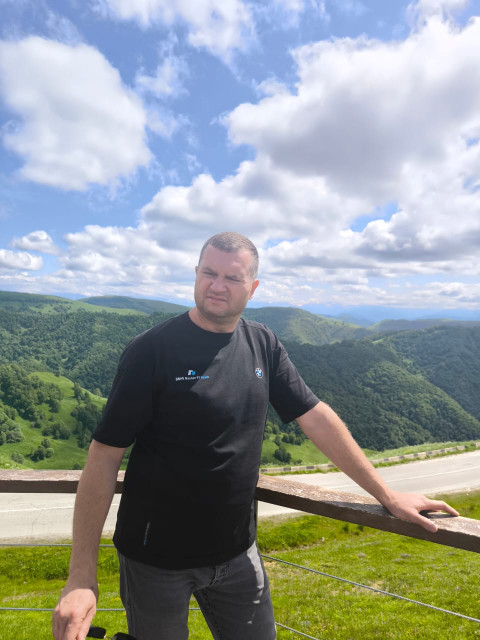 Владимир, Россия, Ессентуки, 46 лет, 3 ребенка. Ищу: Воспитанную и сторойную девушку которая хочет детей  Анкета 903028. 