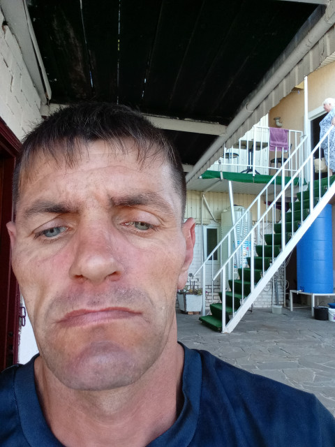 Сергей Довбня, Россия, Мариуполь, 43 года. Ищу: Добрую красивую нежную ласковую верную без измен можно с детьми  Анкета 903143. 