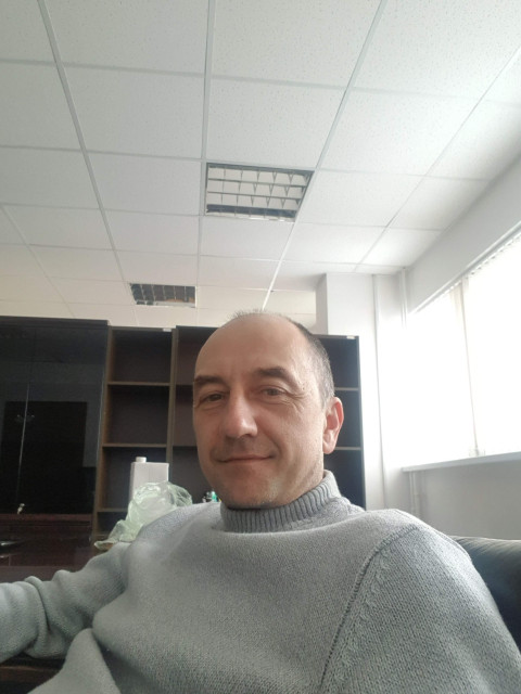 Виталий, Россия, Москва, 49 лет, 2 ребенка. Познакомлюсь с нормальной женщиной, с чувством юмора, без головного " геморроя", любящую жизнь......  Анкета 903166. 