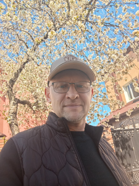 Андрей, Россия, Москва, 42 года, 1 ребенок. Ищу: Честно даже не знаю как и какую женщину встречу, все люди уникальны по своему, конечно, красота, внешность...  Анкета 903241. 