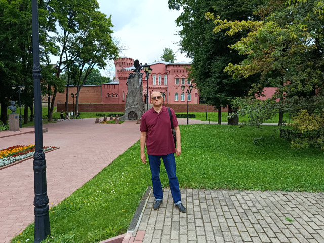 Сергей, Россия, Москва, 46 лет, 1 ребенок. Познакомлюсь с приятной, интеллектуальной женщиной для дружбы и общения.  Анкета 903557. 