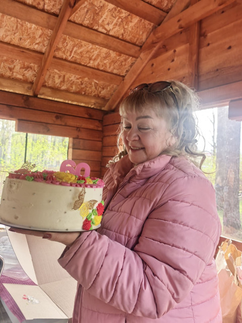 Галина, Минск, 60 лет, 1 ребенок. Познакомлюсь с мужчиной для любви и серьезных отношений.  Анкета 903696. 
