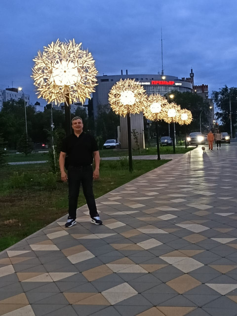 Максим, Россия, Оренбург, 46 лет, 2 ребенка. Познакомлюсь с женщиной для любви и серьезных отношений.  Анкета 904059. 