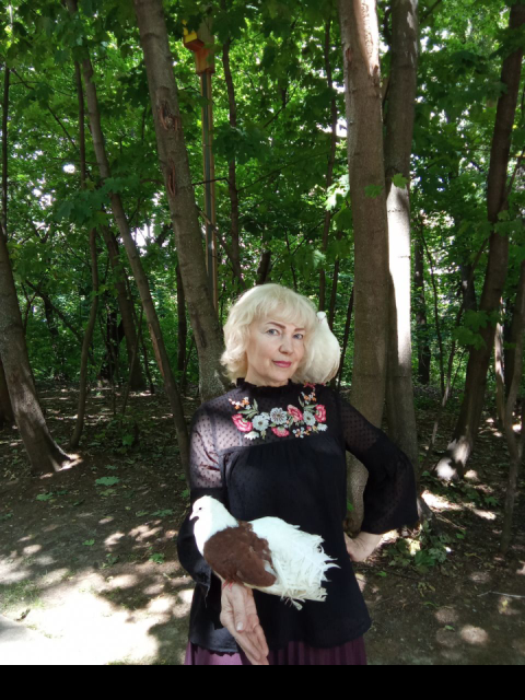 Алиса, Россия, Москва, 61 год, 1 ребенок. Познакомлюсь с мужчиной для брака и создания семьи. 
Ищу надёжного, верного, доброго, активного без...  Анкета 904234. 