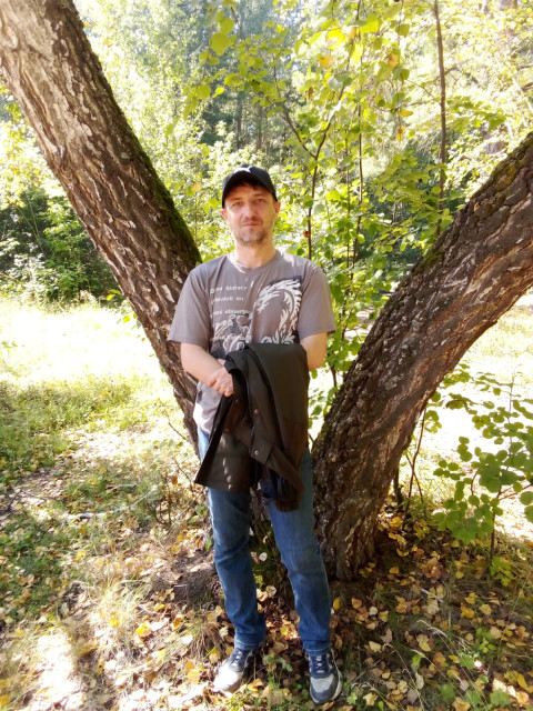 Дмитрий, Россия, Каменск-Уральский, 42 года. Он ищет её: женщину для любви и серьезных отношений, брака и создания семьи, воспитания детей, дружбы и общения.  Анкета 904540. 