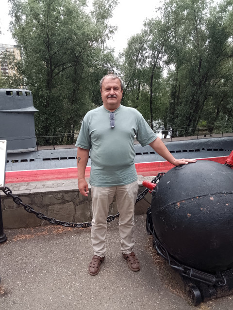 Игорь, Россия, Луганск, 56 лет, 2 ребенка. Познакомлюсь с женщиной до 62 лет для брака и создания семьи.  Анкета 904985. 