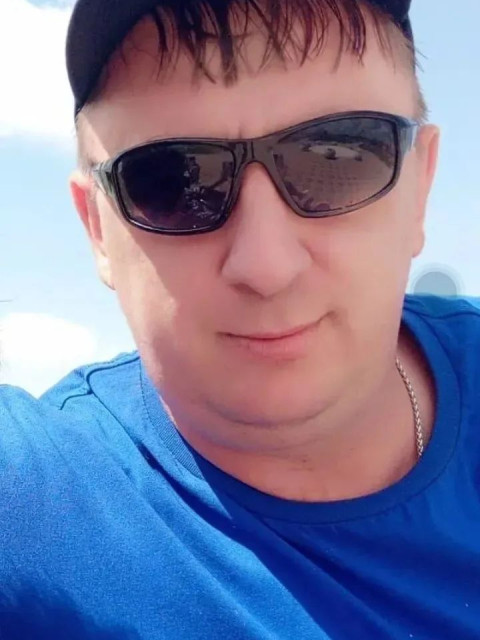 Алексей, Болотное, 42 года. Познакомлюсь с женщиной для любви и серьезных отношений, брака и создания семьи, дружбы и общения.  Анкета 905023. 