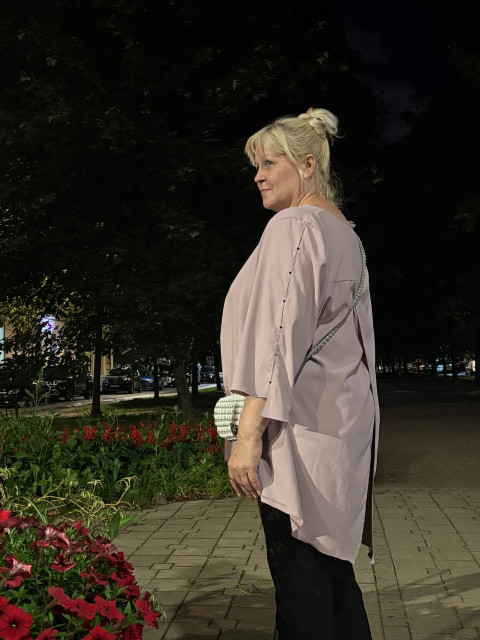 Ольга, Санкт-Петербург, м. Московская, 50 лет, 1 ребенок. Она ищет его: Надежного, ответственного, порядочного, доброго  Анкета 905100. 