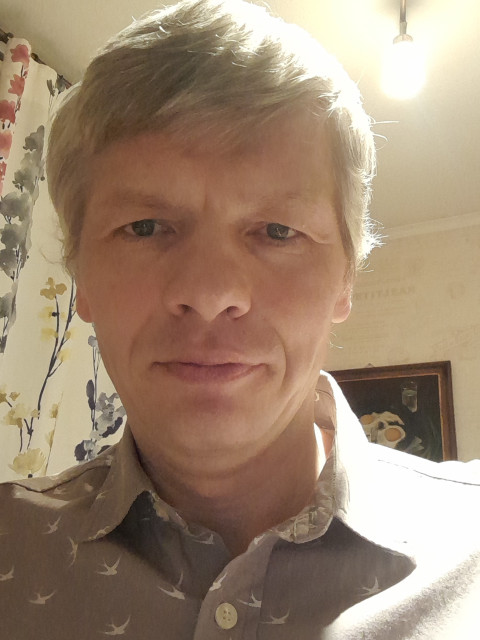 Роман, Россия, Москва, 48 лет. Ищу: Без вредных превычек и не полную которая умеет готовить и создавать в доме домашний уют и которая не...  Анкета 905179. 