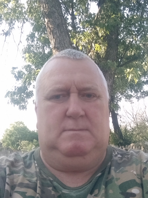 Николай, Россия, Таганрог, 59 лет. Ищу: Женщина 45-55 лет среднего телосложения. Без вредных привычек. Без маленьких детей.  Анкета 905422. 