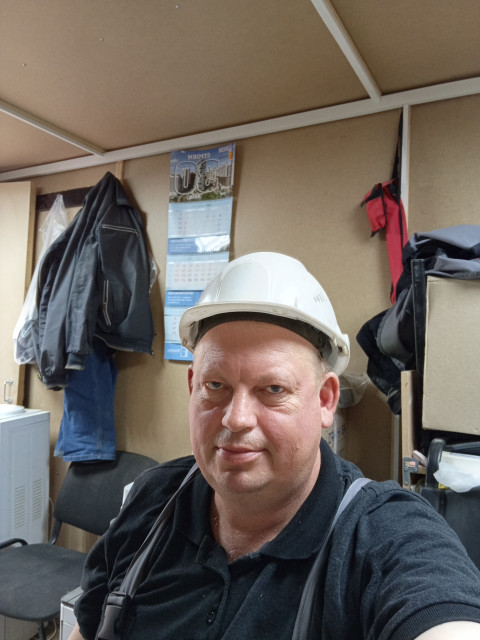 Вадим, Москва, 47 лет, 2 ребенка. Познакомлюсь с женщиной для гостевого брака, дружбы и общения.  Анкета 905727. 