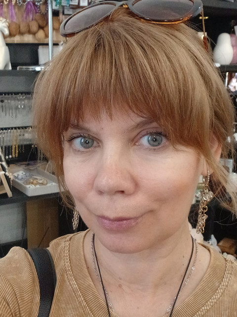 Алла, Энгельс, 49 лет. Познакомлюсь с мужчиной для брака и создания семьи, воспитания детей, дружбы и общения.  Анкета 905957. 