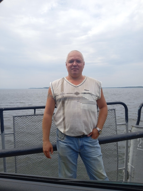 Евгений, Саратов, 46 лет, 1 ребенок, 3 фото. Познакомлюсь с женщиной для любви и серьезных отношений.  Анкета 906079. 