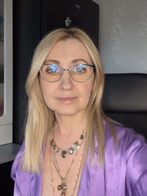Ольга, Россия, Москва, 55 лет, 2 ребенка. Хочу встретить мудрого, любящего мужчину для близких отношений. Для меня важен букетный период. Отношения,...  Анкета 906154. 