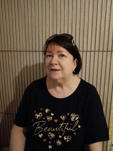 Наталья, Россия, Москва, 64 года. Ищу: Москвич. Обычный мужчина. Без тюремного прошлого. Без долгов и кредитов. Сексуально озабоченные проходите...  Анкета 907251. 