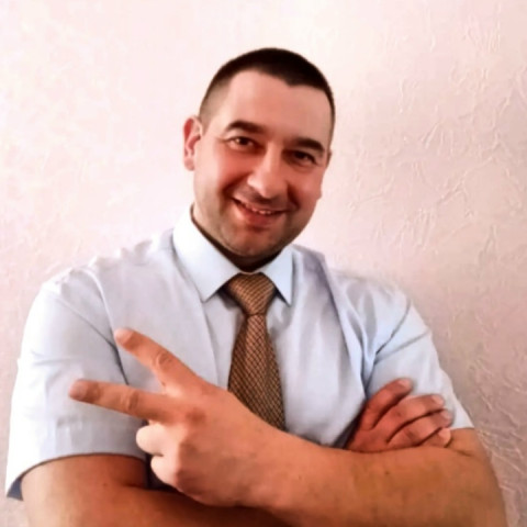 Роман, Россия, Калуга, 46 лет, 2 ребенка. Ищу: Девушку с традиционно-семейными понятиями, без лишнего веса и искусственных добавок, не старше 40-ка....  Анкета 907437. 