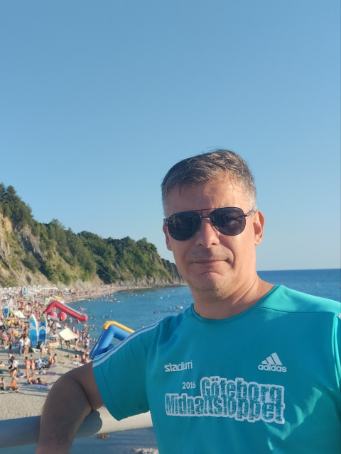 Сергей, Россия, Москва, 52 года, 1 ребенок. Познакомлюсь с женщиной для любви и серьезных отношений, брака и создания семьи, гостевого брака, воспитания...  Анкета 907511. 