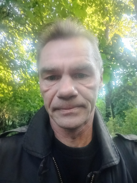 Владимир Макаров, Санкт-Петербург, 53 года, 1 ребенок, 2 фото. Ищу: Женщину способную обнять душой и сердцем, а не только руками  Анкета 907765. 