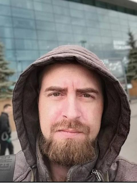 Максим, Симферополь, 40 лет, 1 ребенок, 1 фото. Ищу человека, с которым не нужно играть в загадки. Люблю прямоту: если есть что сказать — лучше сразу,...  Анкета 908336. 