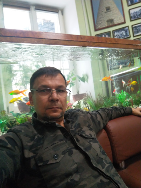Сергей Иванов, Россия, Москва, 54 года. Ищу женщину для создания семьи, заботится и любить друг-друга. Та которая ценит верность и готова к...  Анкета 908677. 